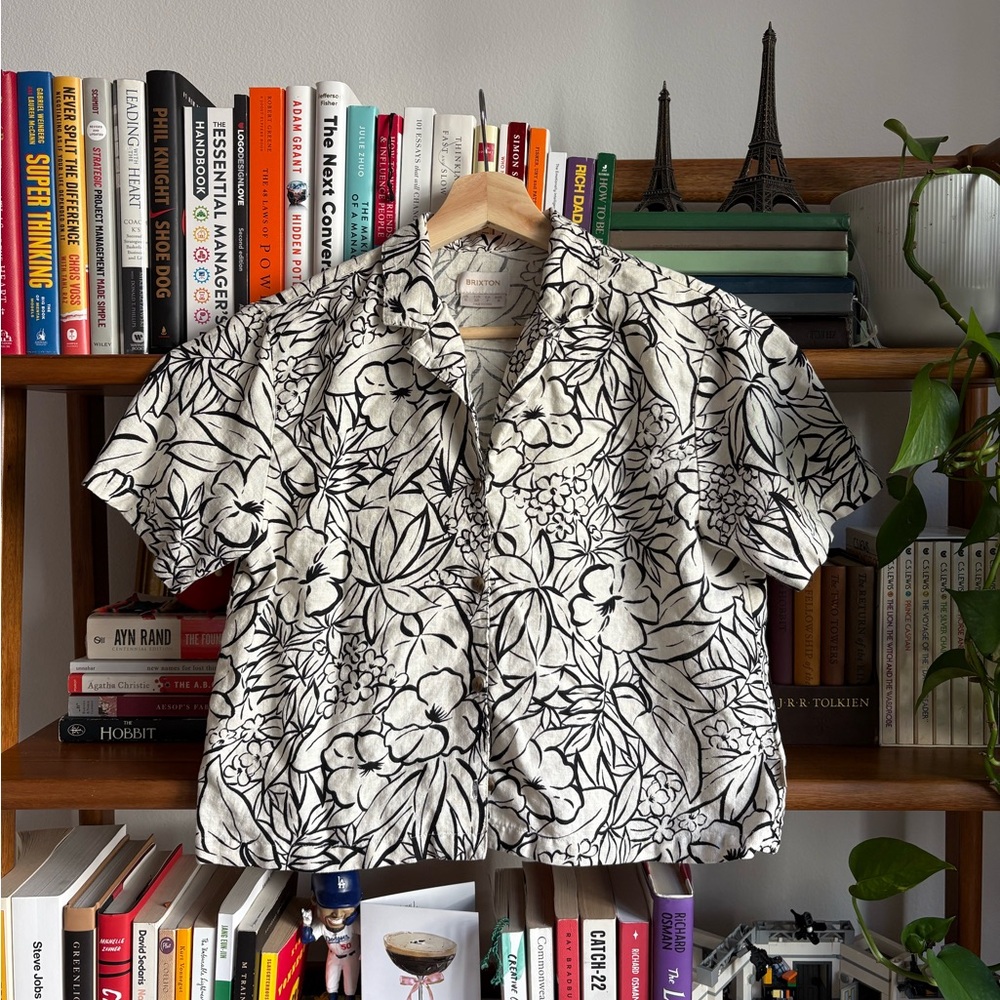 Women’s Brixton Cropped Black/White Floral Shirt